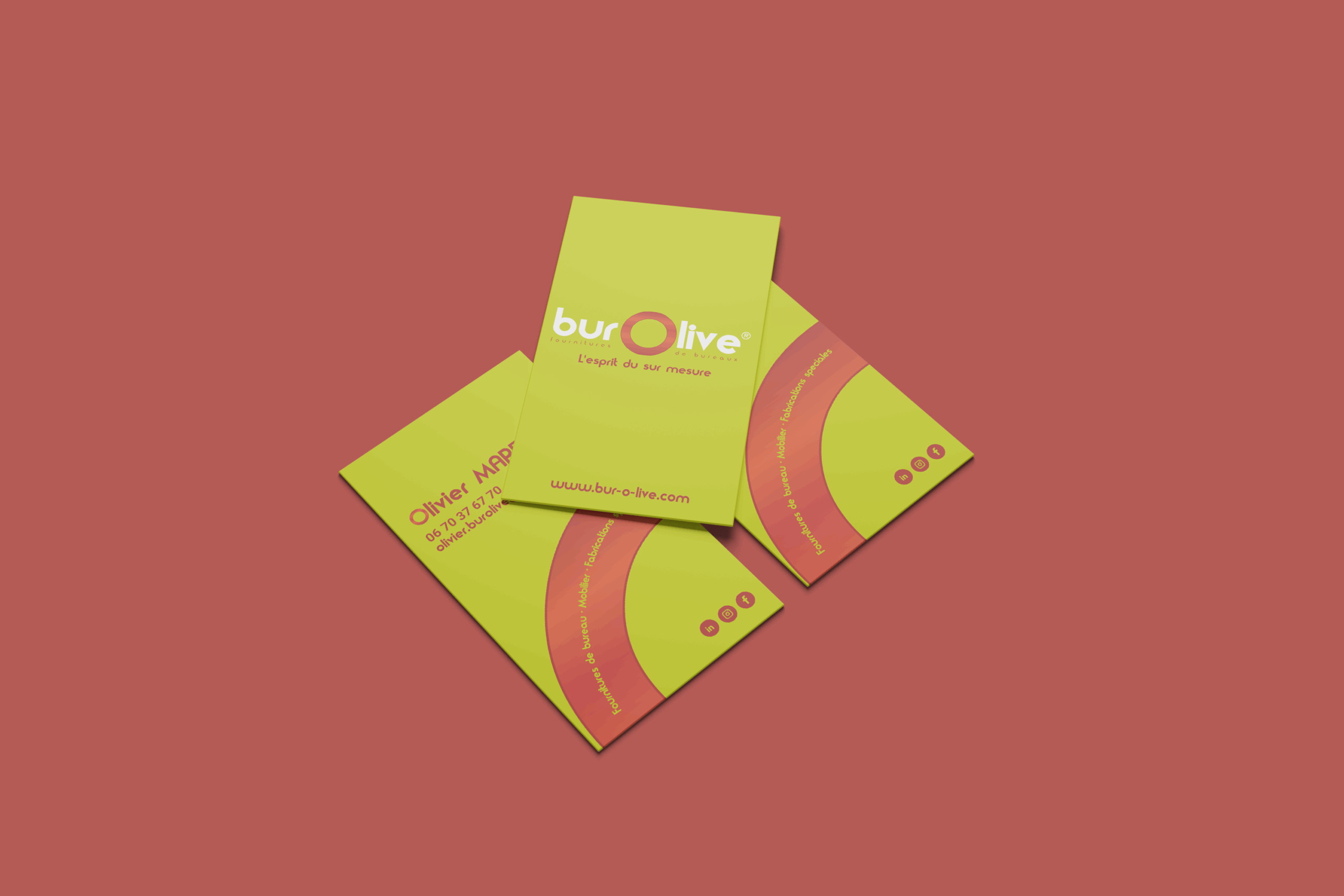 Création de cartes de visite à Roanne. Agence de communication à Roanne.